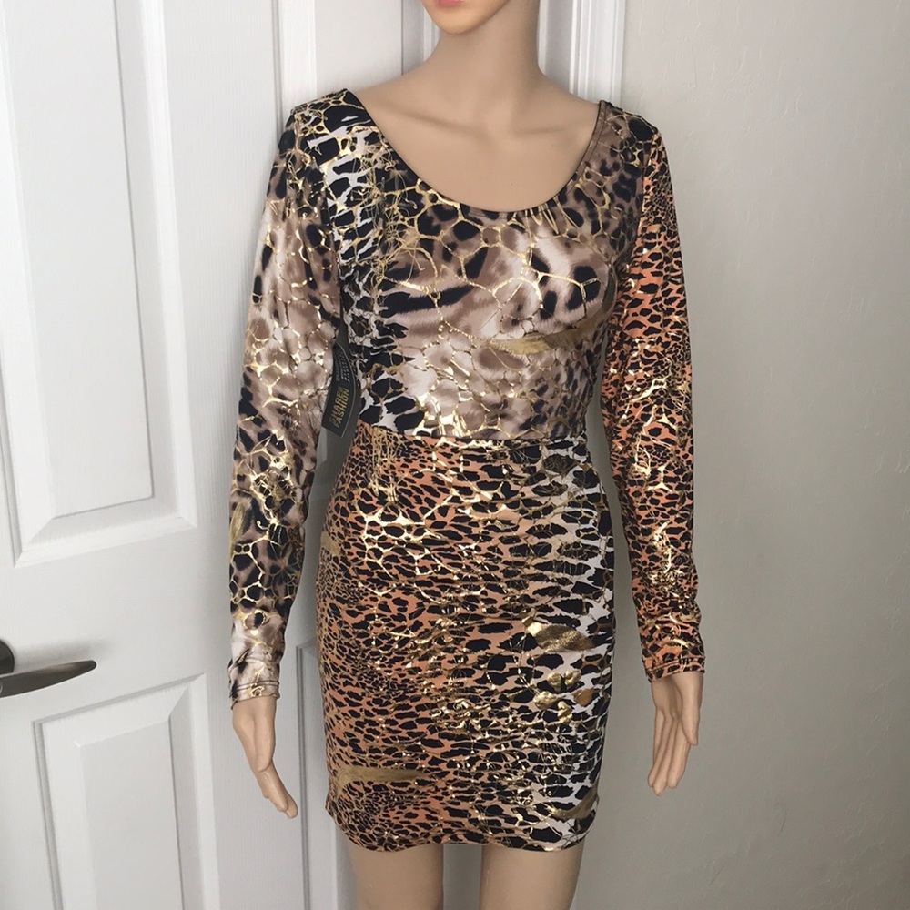 🆕 Sexy mini open back dress.